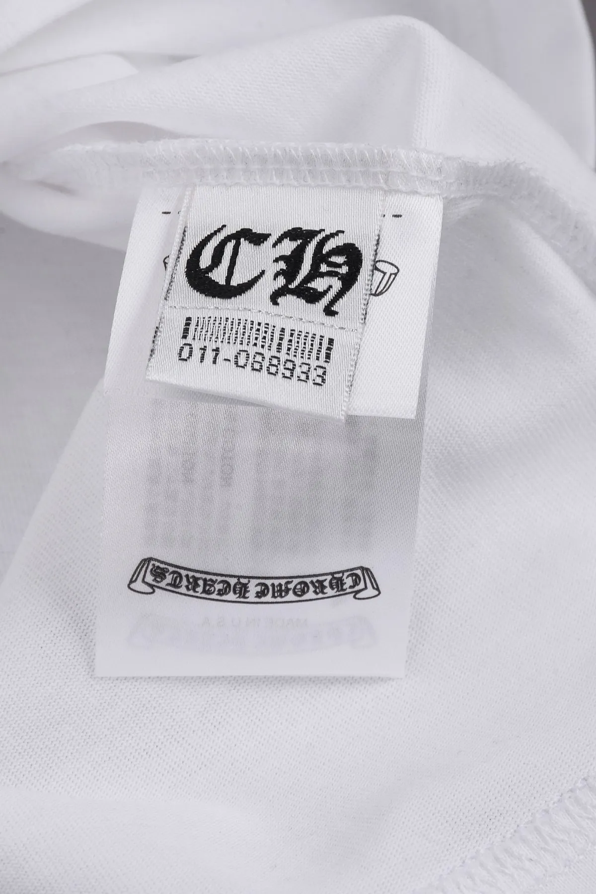 🅿️198 Chrome Hearts Select 280 grams of customized fabric [Top quality] Customized handmade hardware + concave and convex embossing + hot diamond embellishment process. Same style for men and women. Size: S M L XL XXL Color: black white
